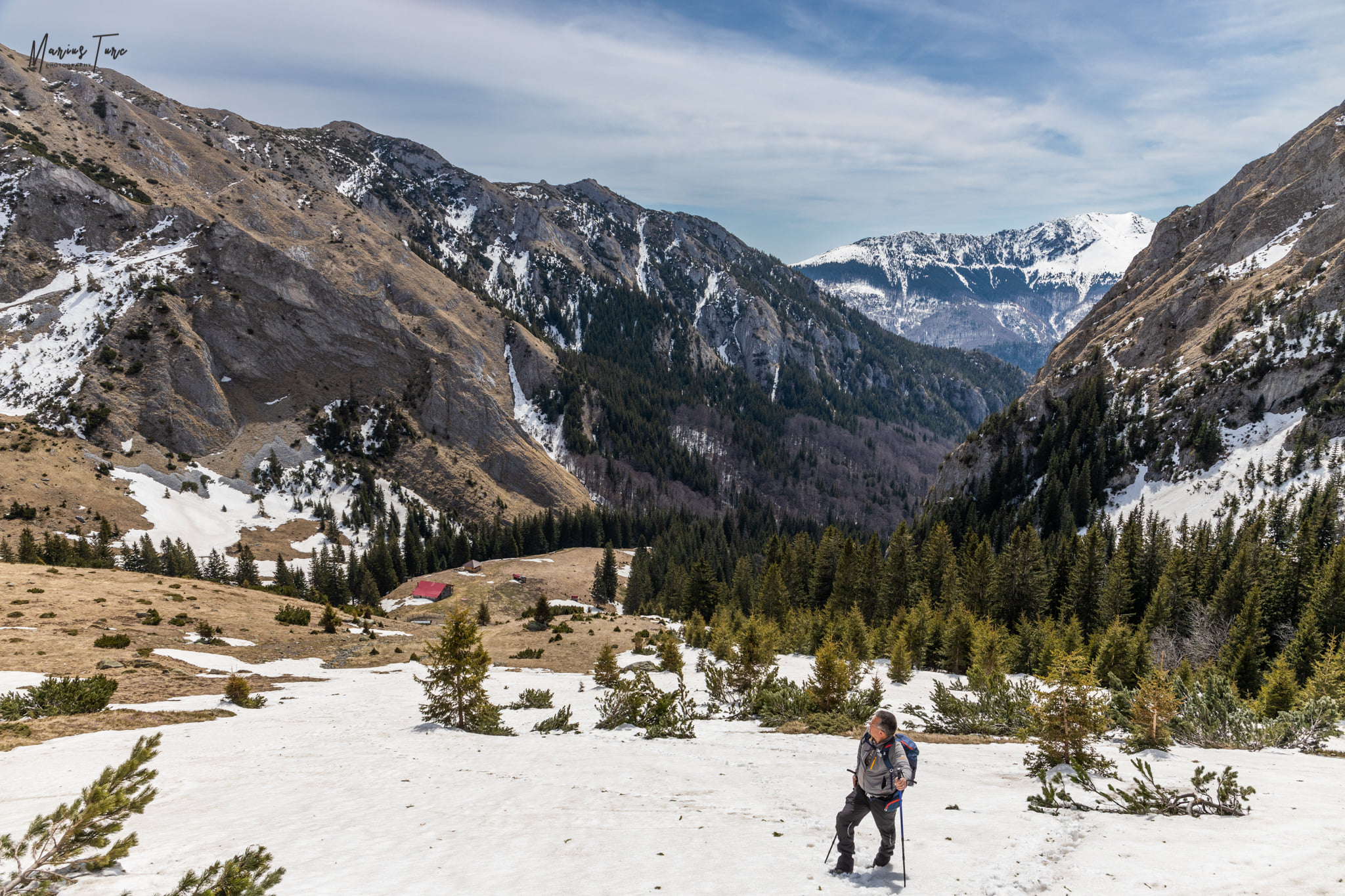  Privire in spate spre Oslea si Scorota - Marius Turc