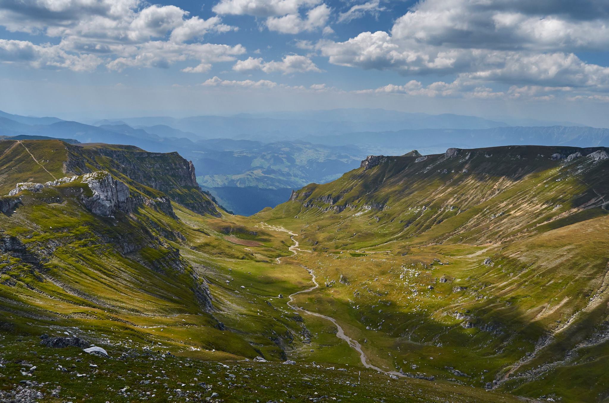  Valea Gaura - Robert Dogaru