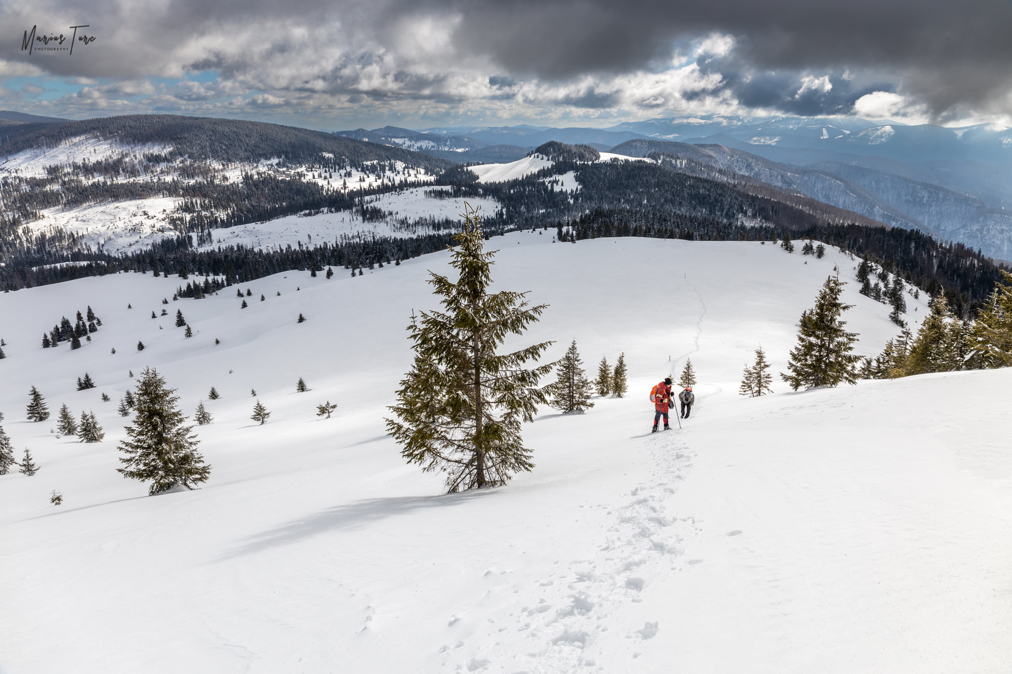  Urcarea spre Varful Carligate - Marius Turc