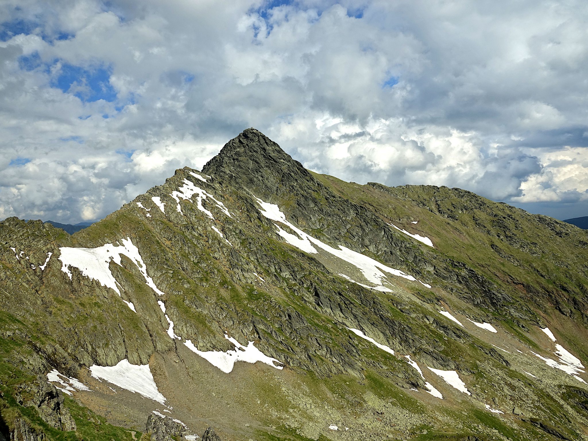 Vf. Cornul Călțunului, spre Strunga Doamnei - Marius Munteanu