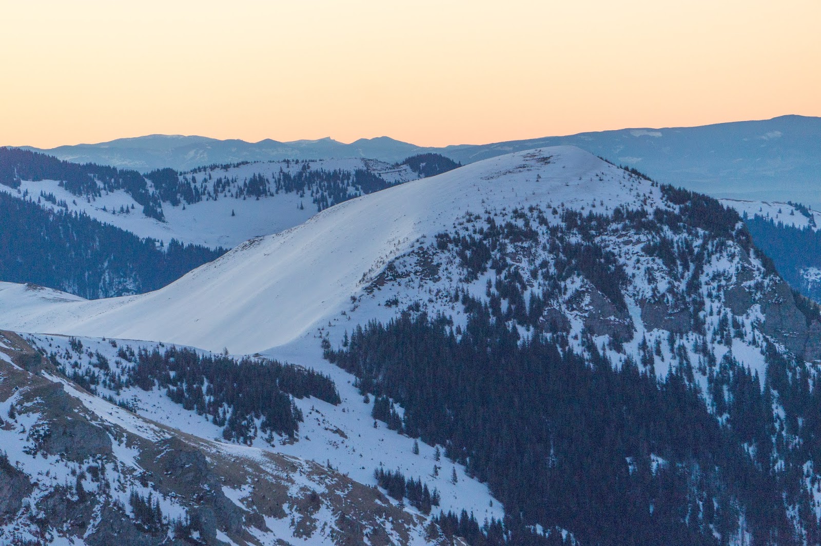 Masivul Ceahlău, dincolo de vârful Mihăiasa - Alina Cîrja