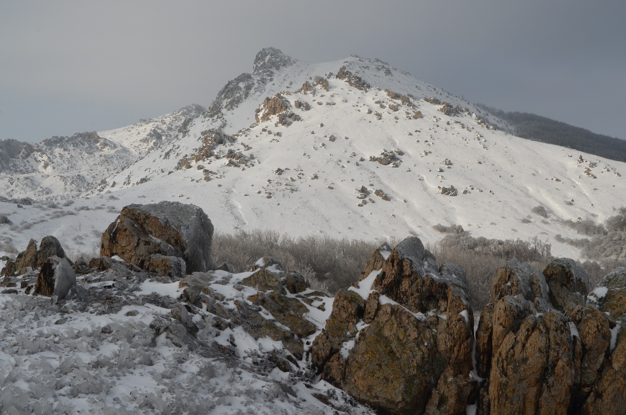  Piatra Râioasă văzută de pe Suluku Mic- Andrei Raftopol