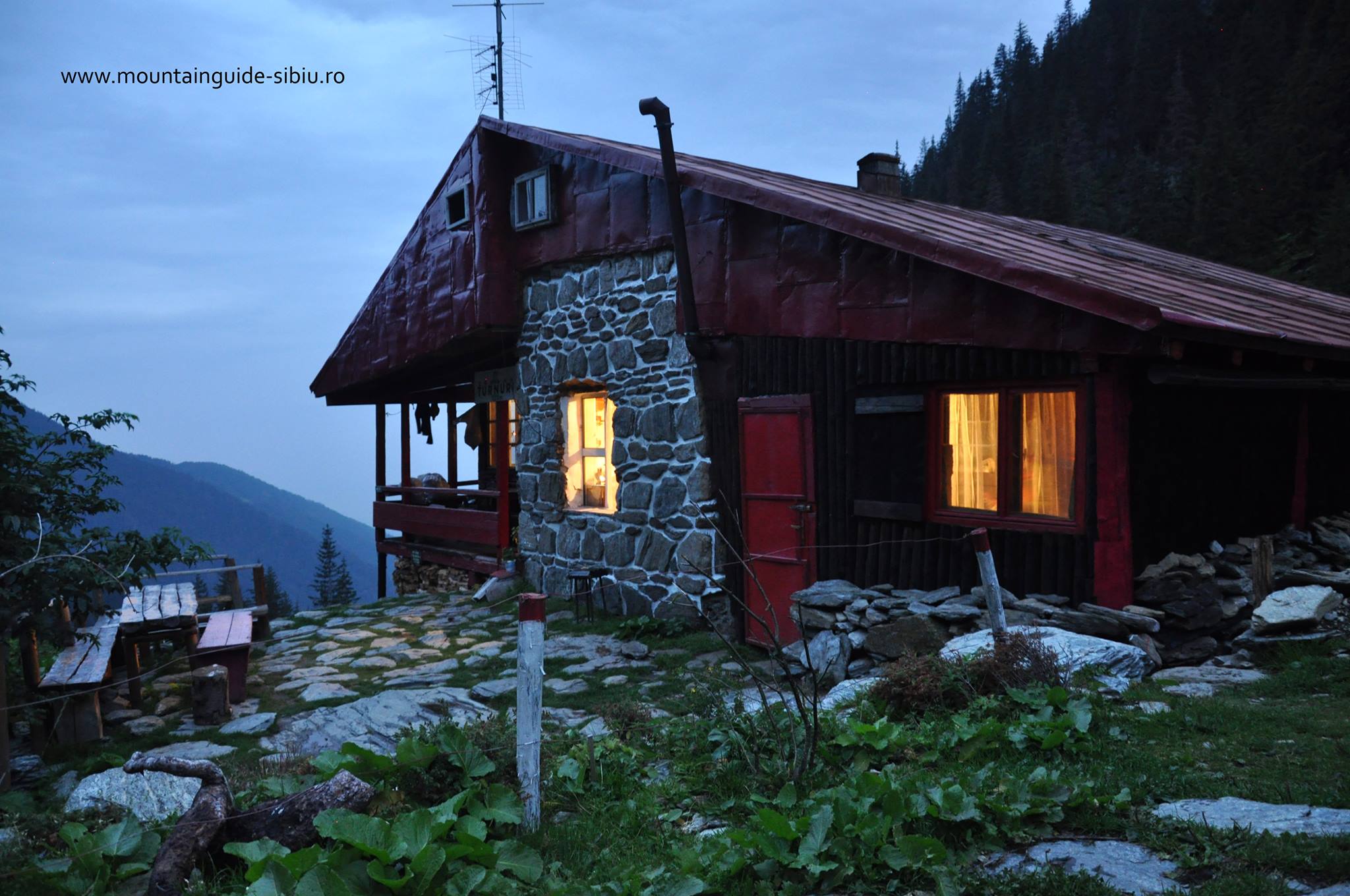  Cabana Turnuri - Iulian Panescu