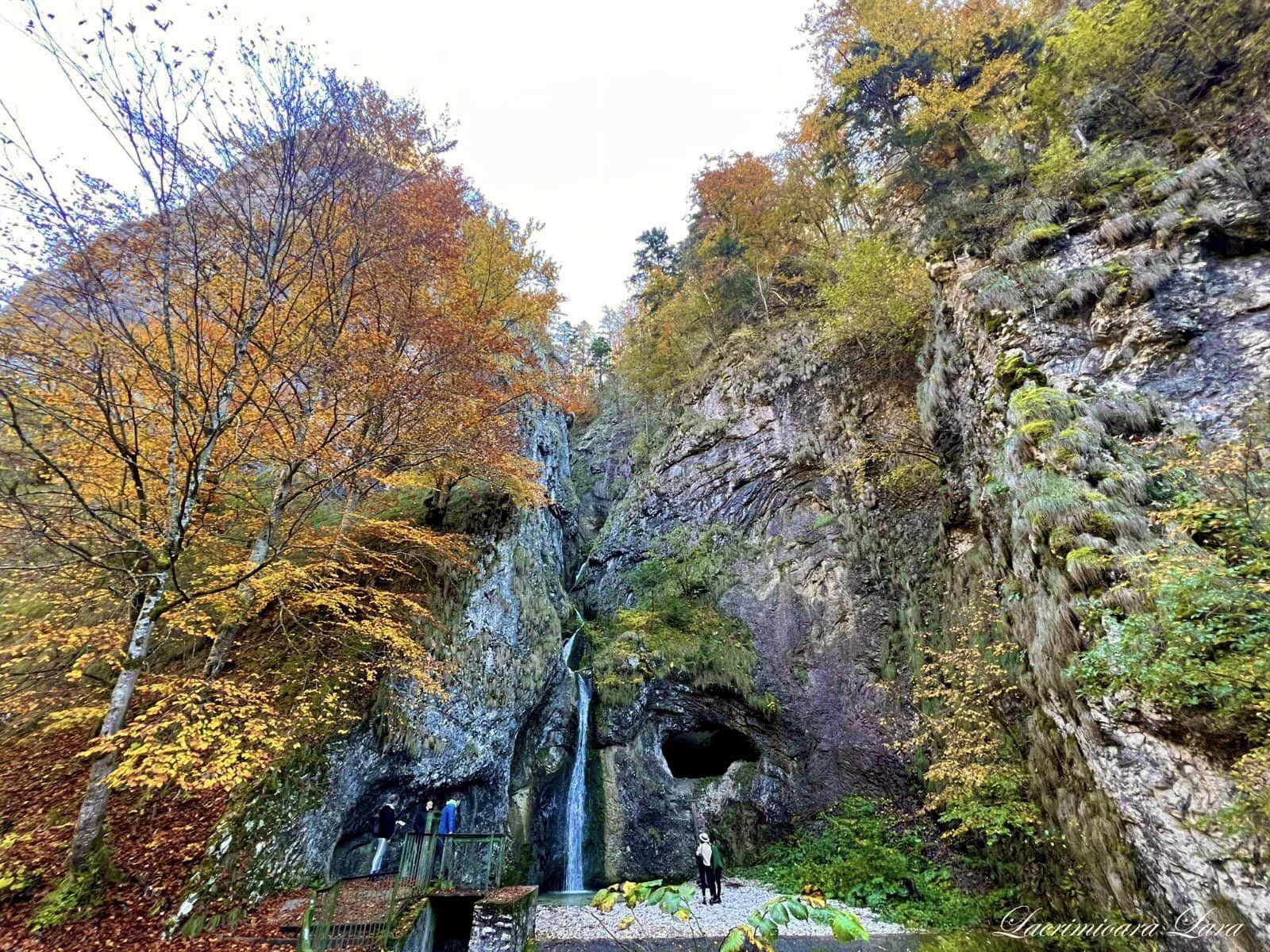  Căderile de apă Oșelu, munții Vlădeasa - Lacrimioara Lara