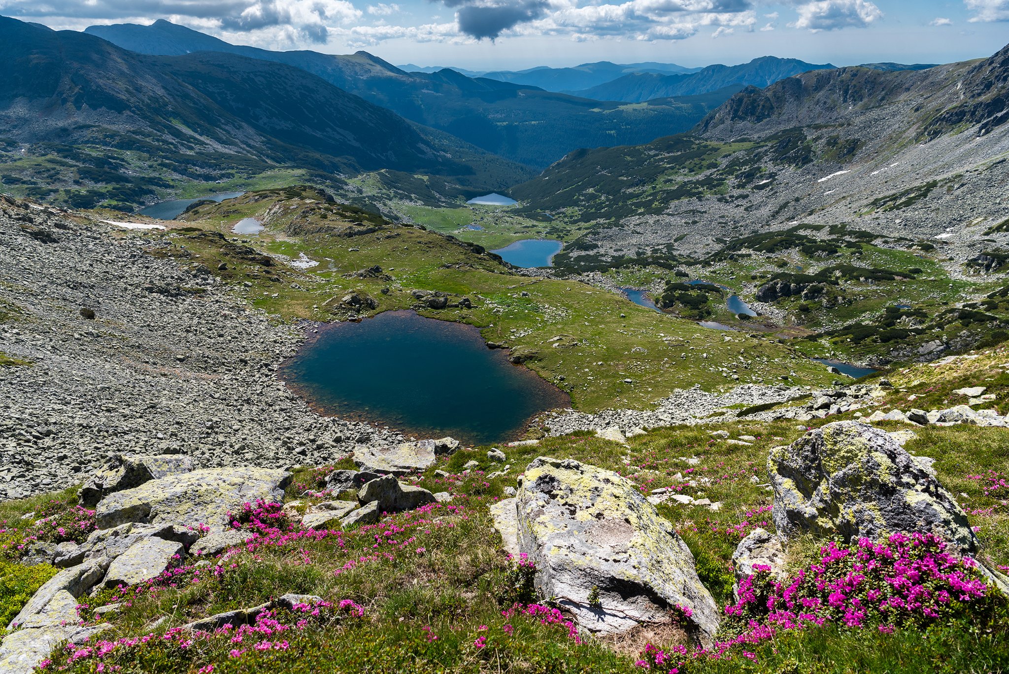  Căldarea Bucurei cu lacurile înșirate - Morar Daniel
