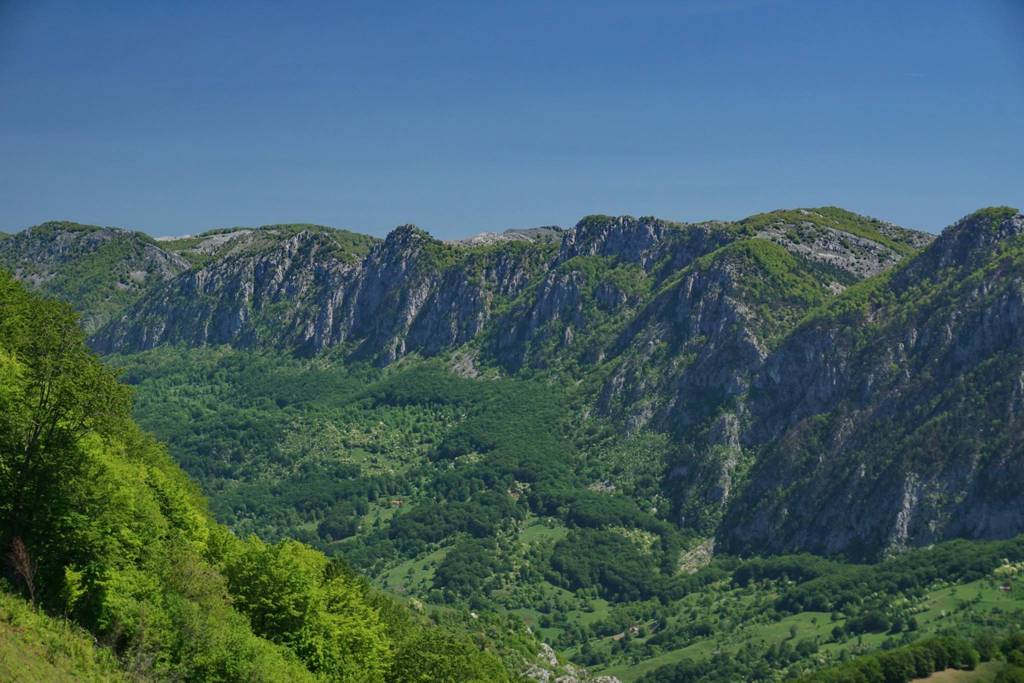  Creasta Munților Mehedinți - Adrian Vintilă
