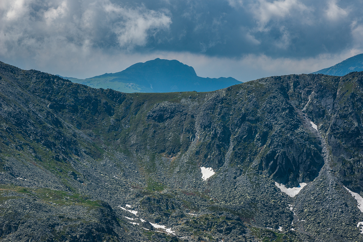 Munții Piule-Iorgovanu