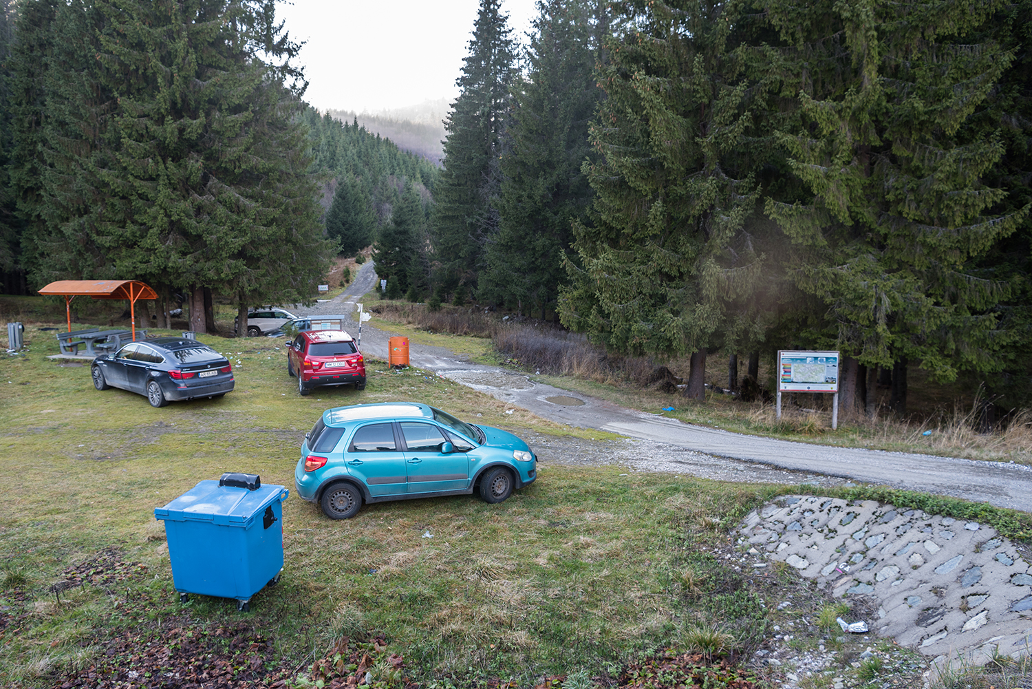 Munții Piule-Iorgovanu