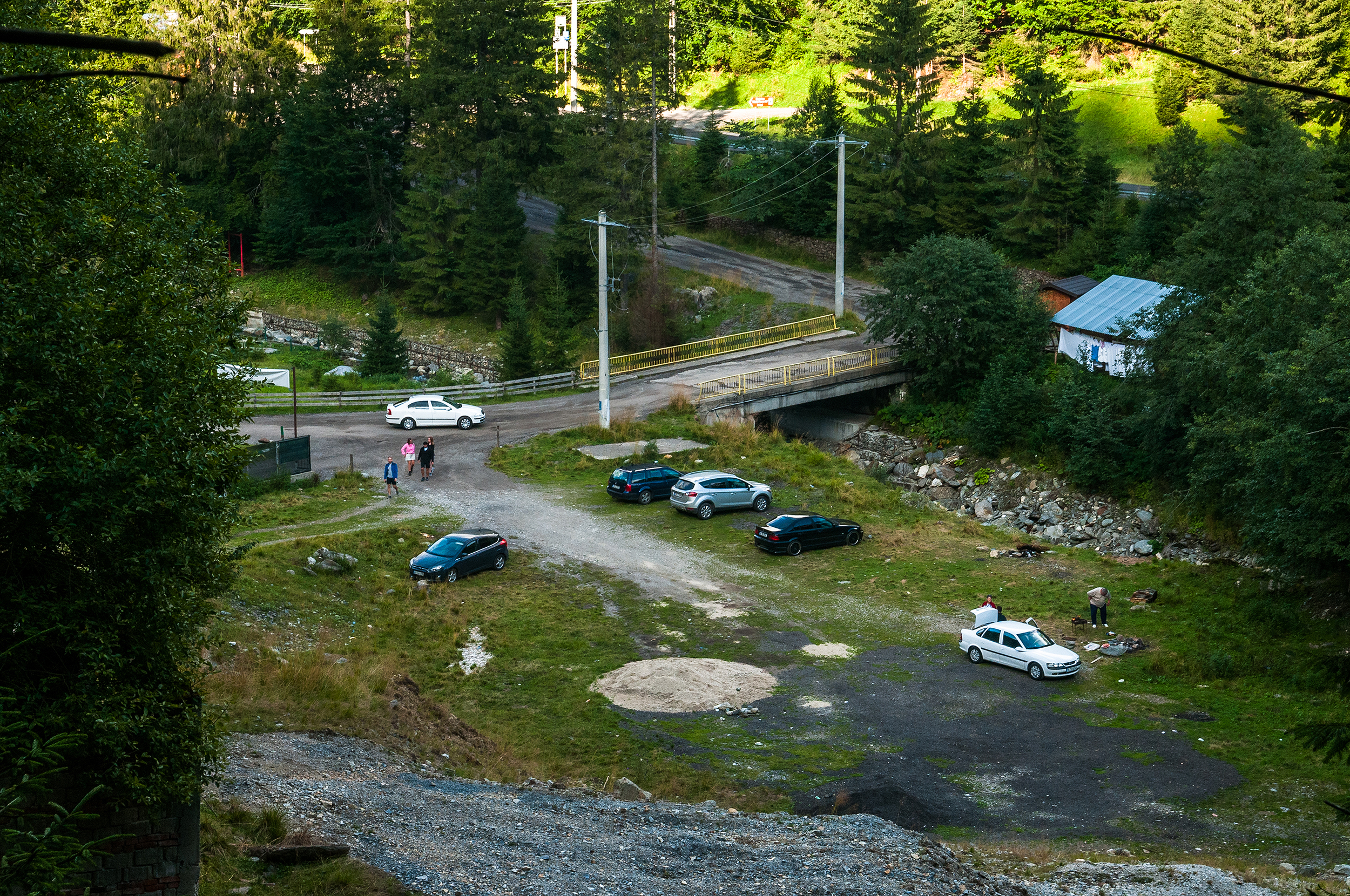  Și în final parcarea de la pensiunea Piscul Negru.