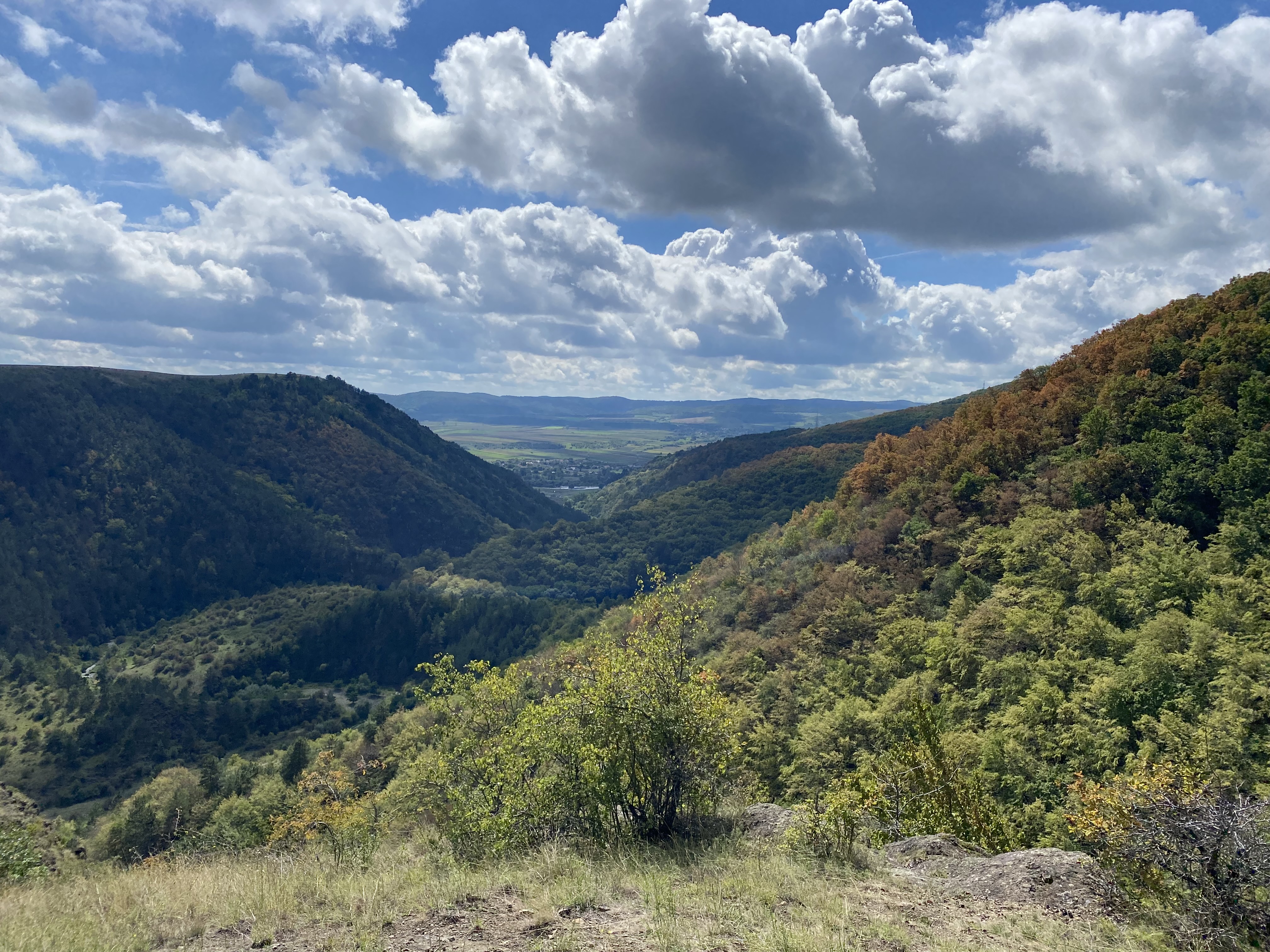  Cornesti văzut de pe traseul spre cheile Turzii 