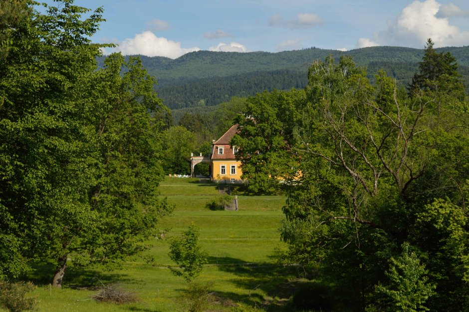 29mn img 32pr castelul mikes