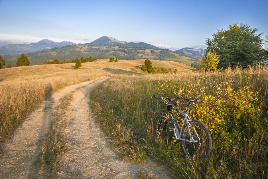 4MB 08track Creasta-Rodnei-vazuta-din-Culmea-Setrefului1