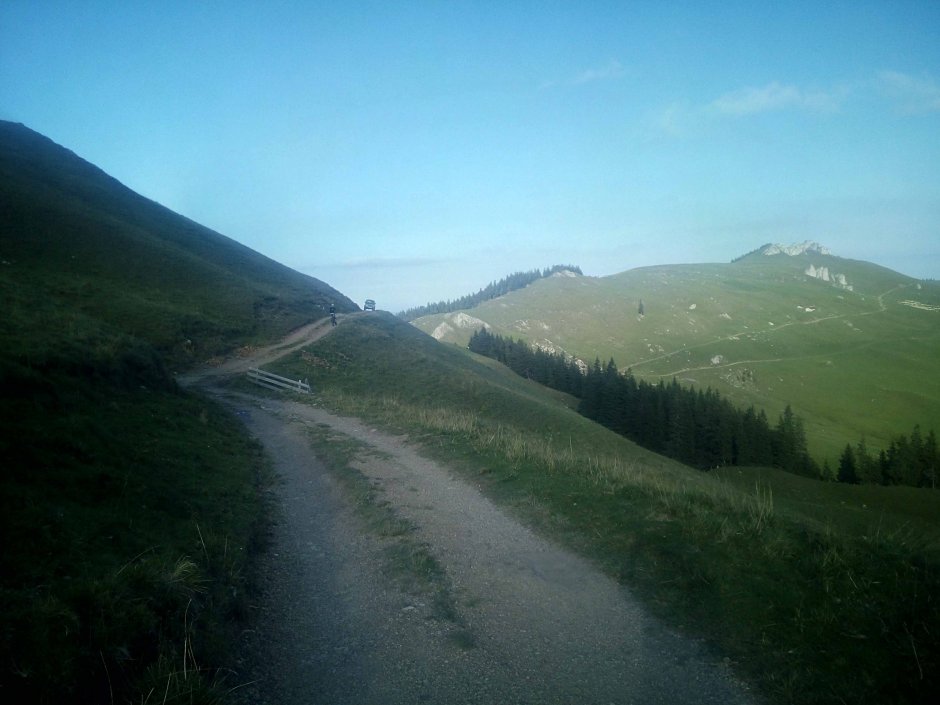  05mb img 09 vedere spre popii raraului