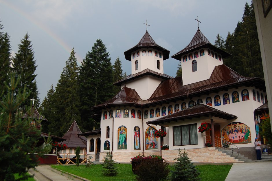  16mn img 16tg manastirea sihastria raraului 0