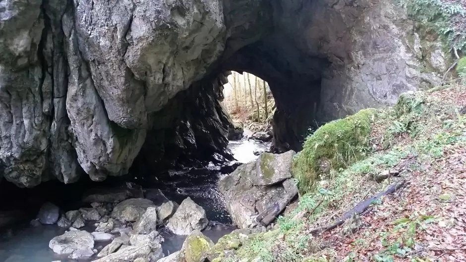  17mn img 44tr podul natural de la grohot 1