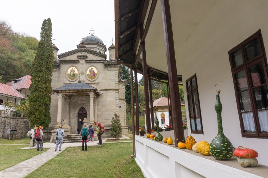  18mn img 06pr in curtea manastirii stanisoara 4