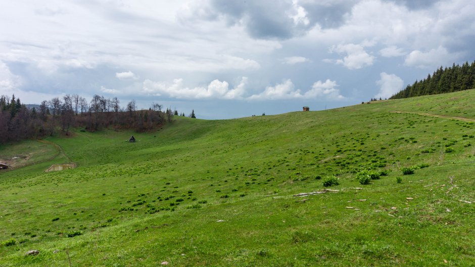  19mn img 28cg refugiul montan de sub vf