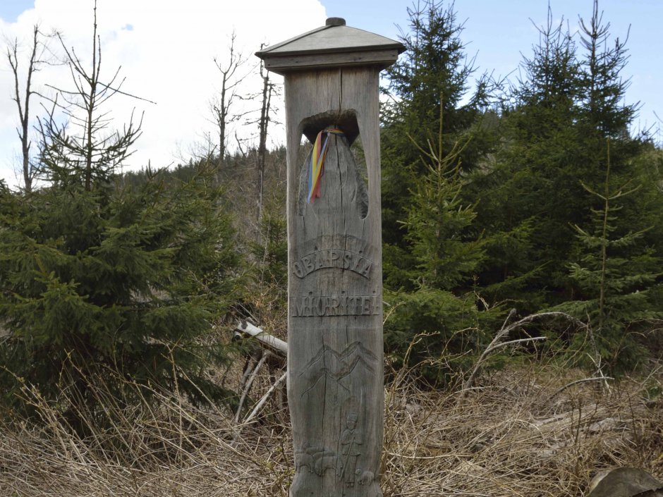  29mn img 05ba monumentul obarsia mioritei