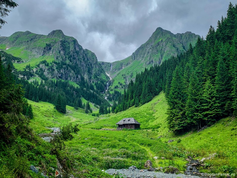 valea-rea-vf-moldoveanu-fagaras-29 0