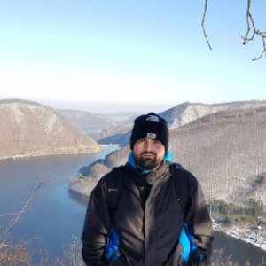 imaginea utilizatorului Tinu