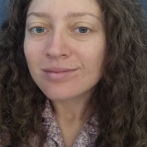 imaginea utilizatorului Carmen Dumbravescu
