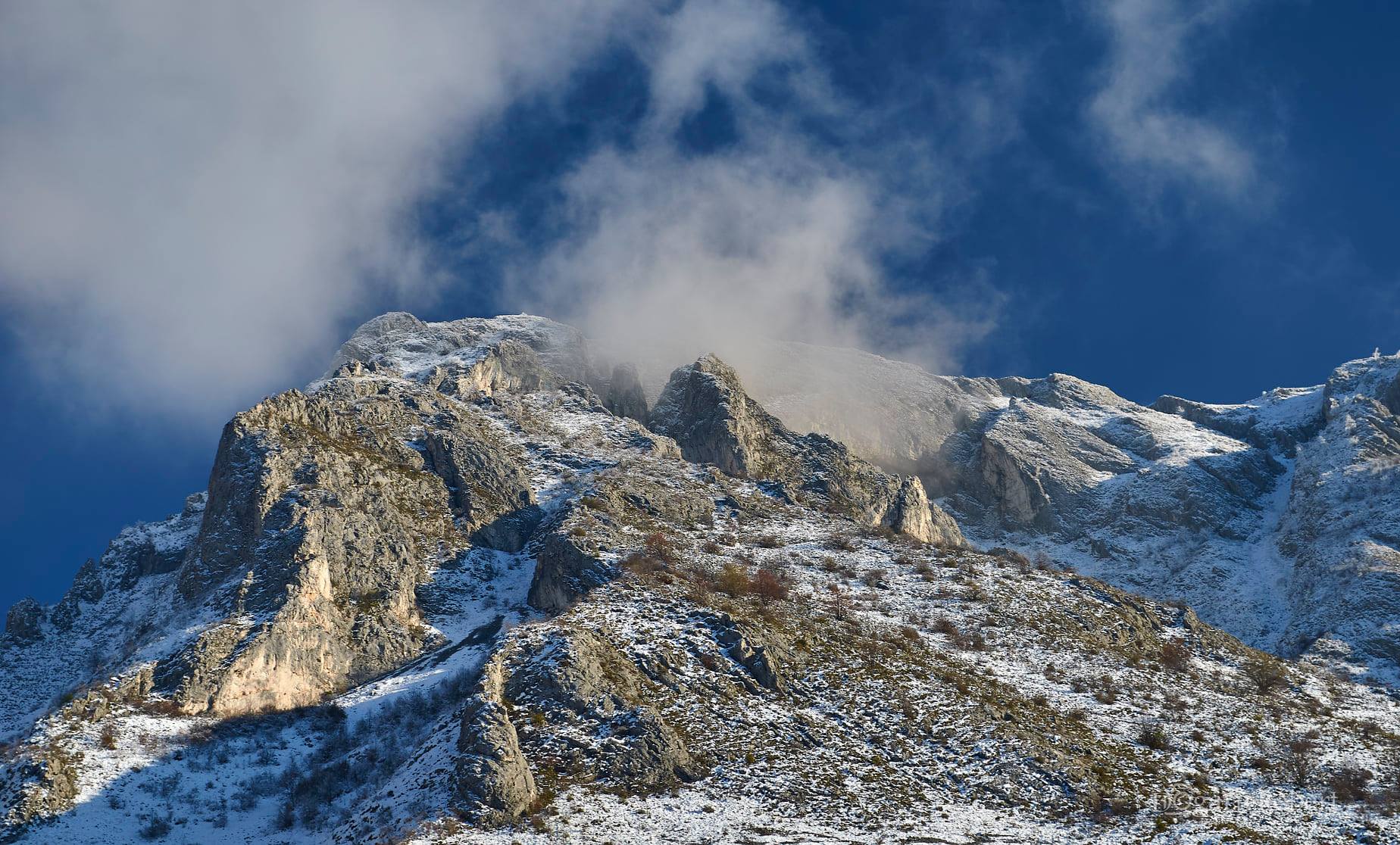  vedere spre Coltii Trascaului - Robert Dogaru