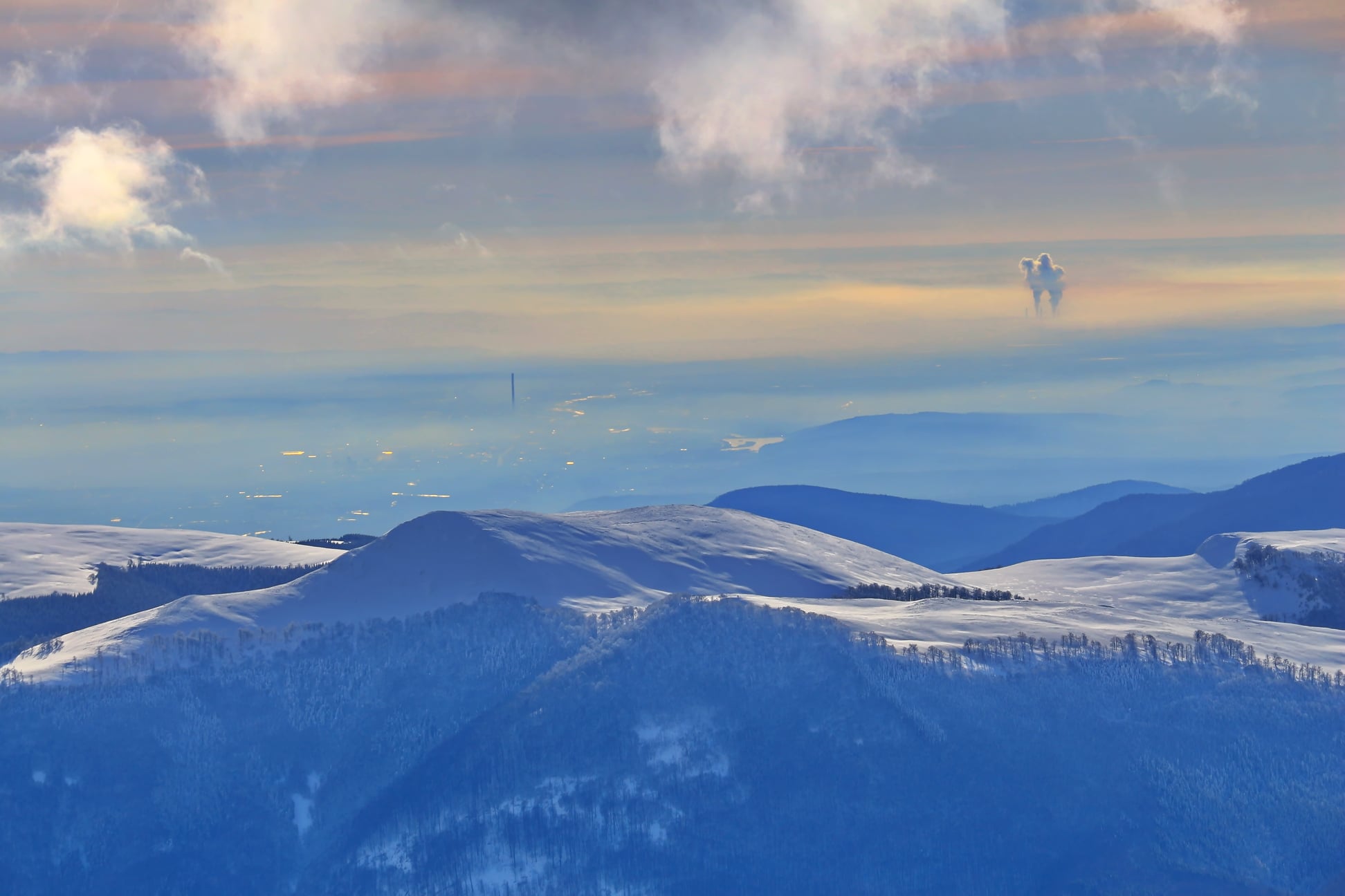  Vedere spre Targu Jiu și Centrala de la Rovinari - Liana Marin