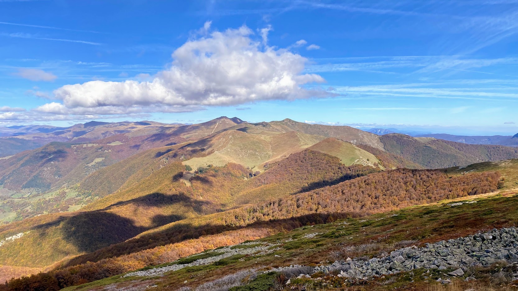  Vf. Arjana, vedere spre creasta principală - Om Pe Creste